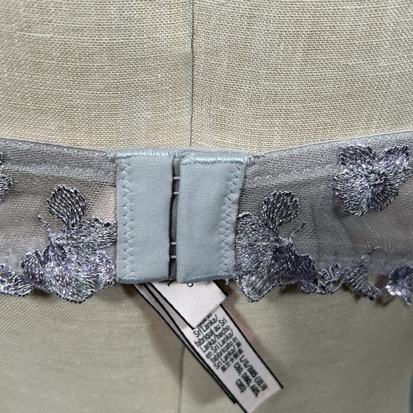 Body by Victoria Shimmer Floral Bralette Purple size L G B85 Victoria’ s Secret - Picture 7 of 10